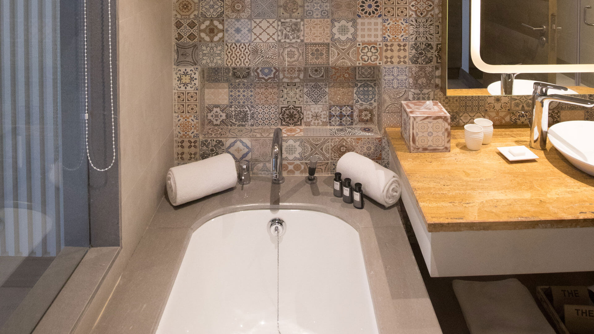 Bathtub In Baga Suite