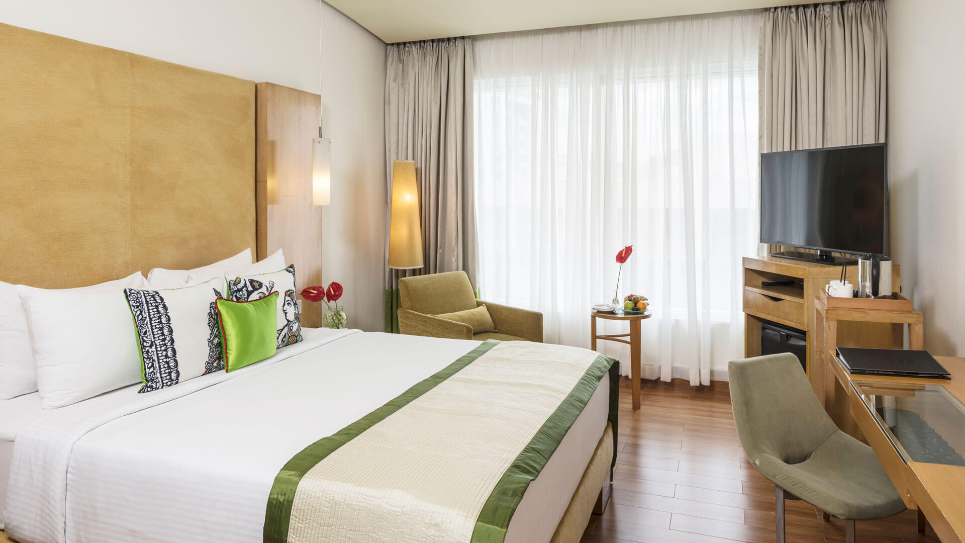 Luxury Rooms and Signature Suites THE Park Chennai