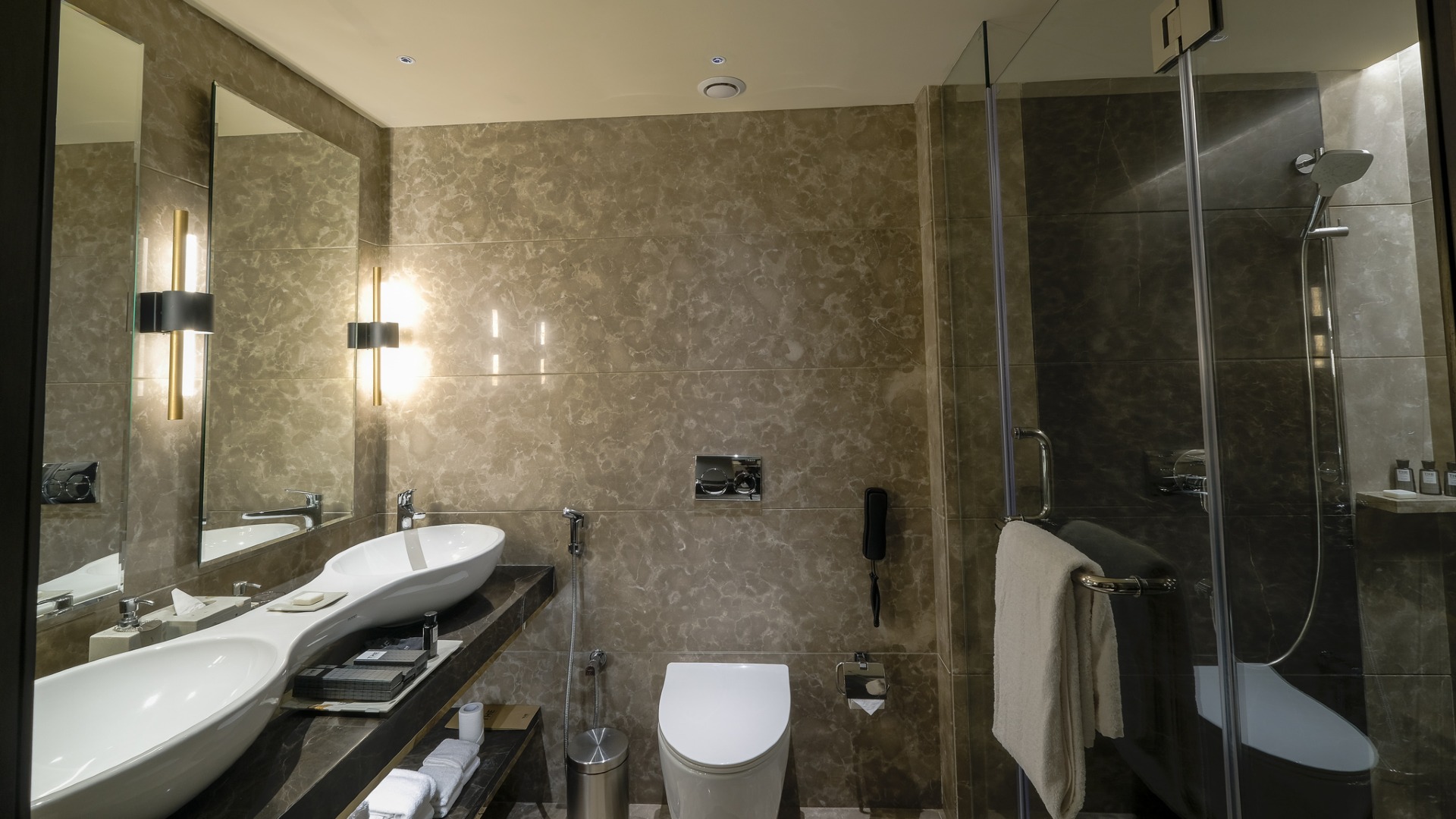 Interior of bathroom amenities in Emerald Suite