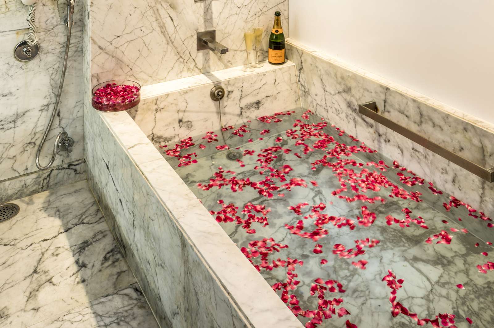 Bathtub with Rose Petals at Presidential Suites