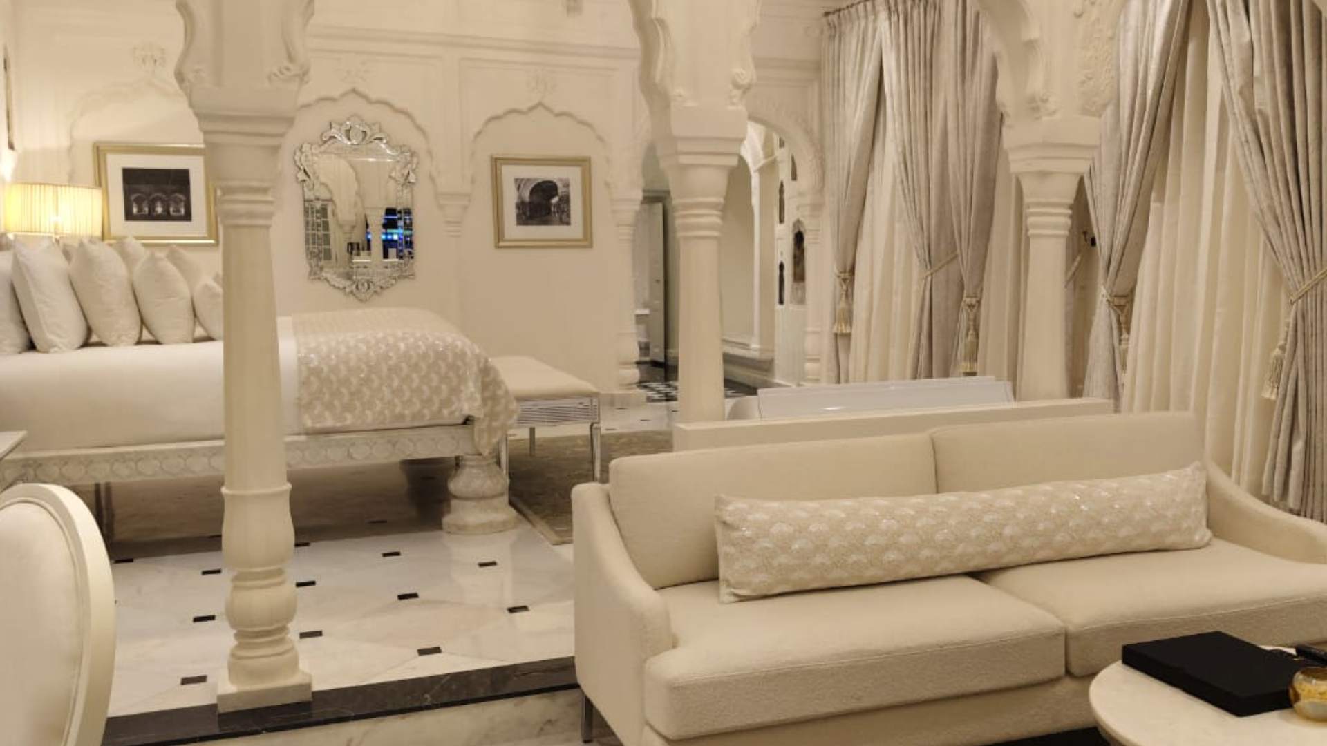Living room beside the bedroom in the Luxury Suite at Raan Baas The Palace